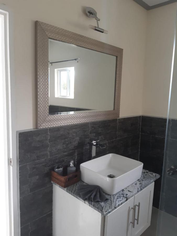 Tranquility Suites- Feels Like Home Choiseul 외부 사진