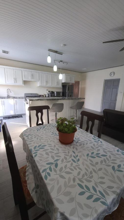 Tranquility Suites- Feels Like Home Choiseul 외부 사진