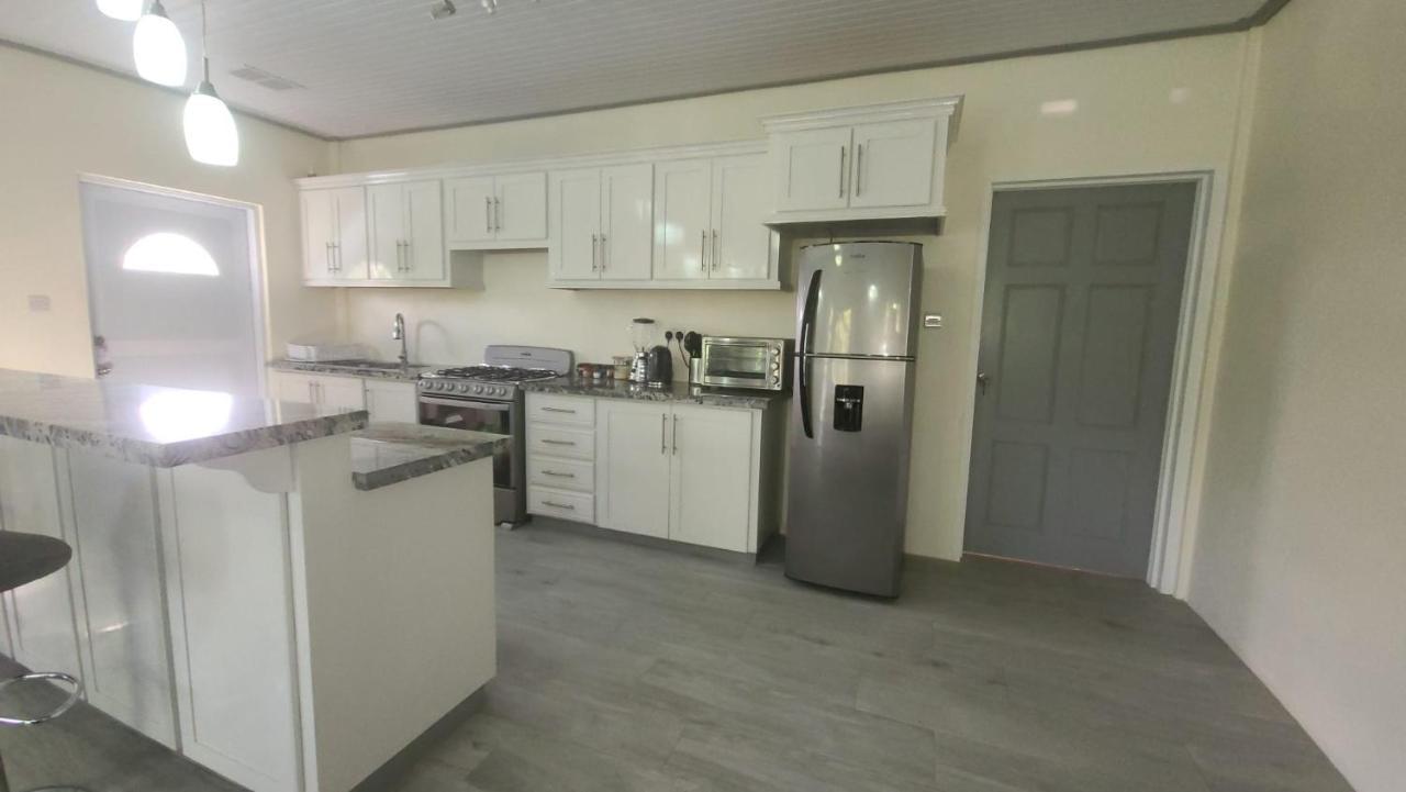 Tranquility Suites- Feels Like Home Choiseul 외부 사진